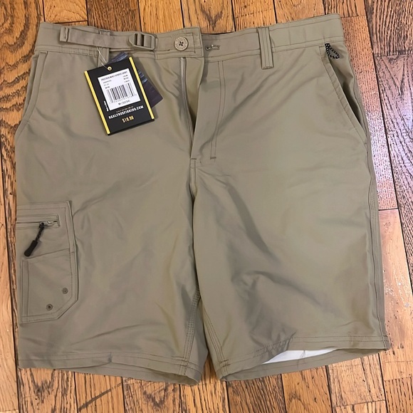 Realtree Other - Real Tree Fishing Freetrek Men’s Hybrid Shorts M (32/34)